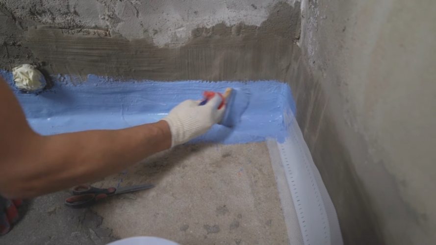 Гидроизоляция ванной комнаты: как сделать своими руками, виды материалов